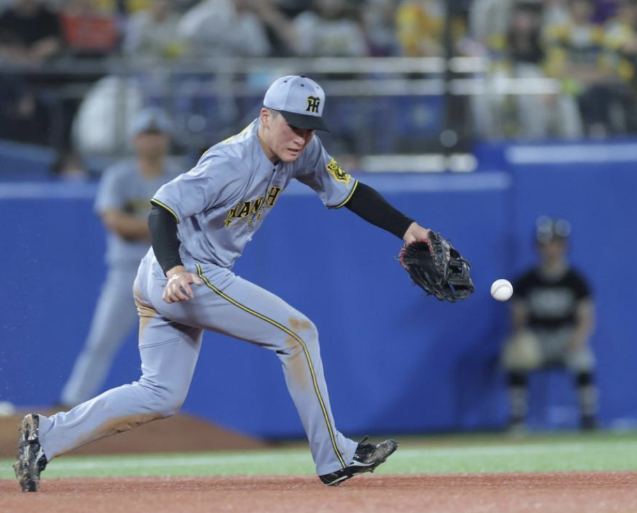 神宮の悲劇―高寺の失策で悪夢のサヨナラ負け