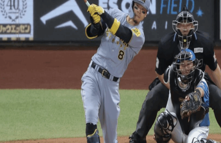 佐藤輝明、プロ通算100号のメモリアル弾で輝く！猛虎打線が日本ハムを撃破し交流戦快進撃