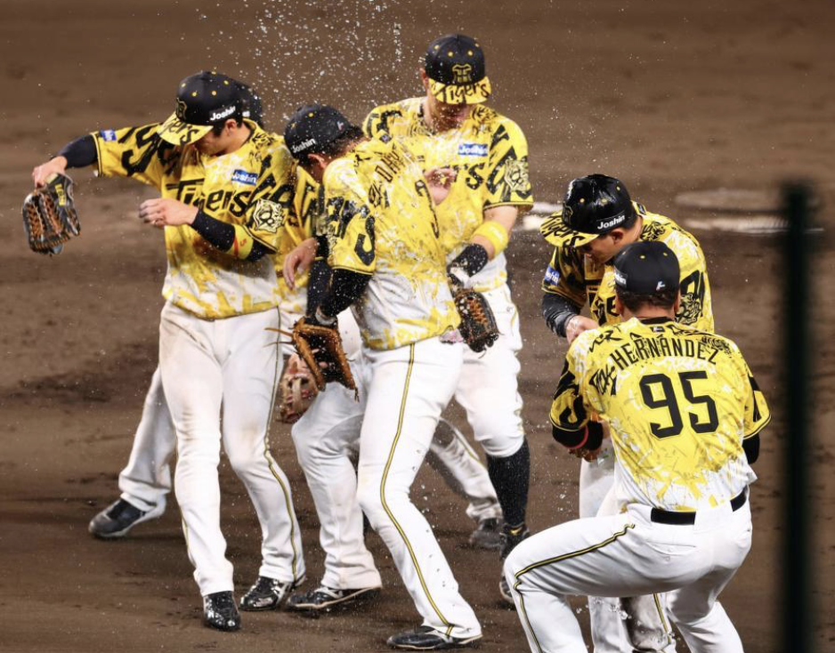 テル＆森下“アイブラック兄弟”が魅せた！24号Ｖ弾＆レーザービーム！！