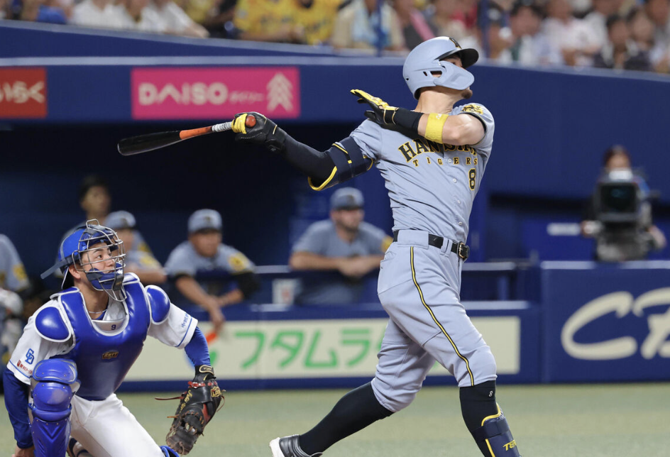 佐藤輝明“規格外”３ランで豪快な逆転勝利！